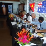 Minister Bishop, Morobe Governor Kelly Naru & other VIP having lunch.